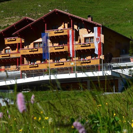 Hotel Garni Alpina Damüls Extérieur photo